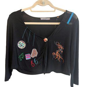 Grifflin  Black Top Embroidered Patches  3/4 Sleeve Net Shoulder Crop